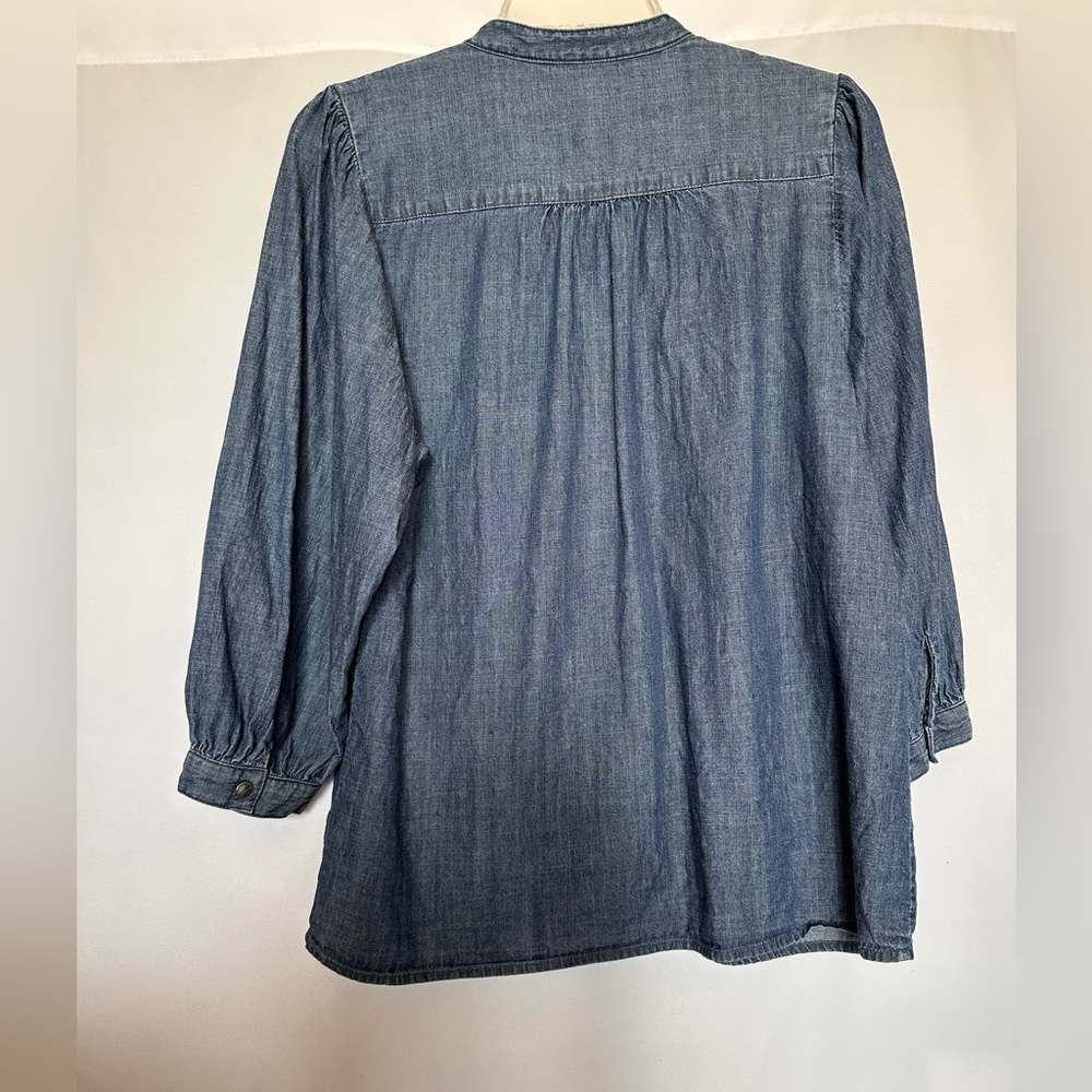 J. McLaughlin Chambray Denim Puff Sleeve Yoke Blouse Medium Blue - Picture 3 of 8